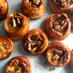 Task 17: Sticky Pecan Buns